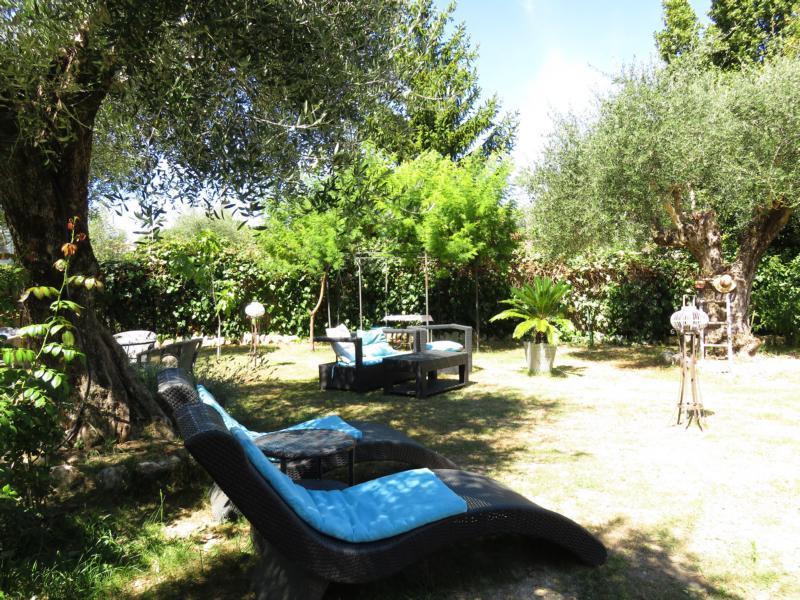 Hotel mon Soleil La Gaude Buitenkant foto